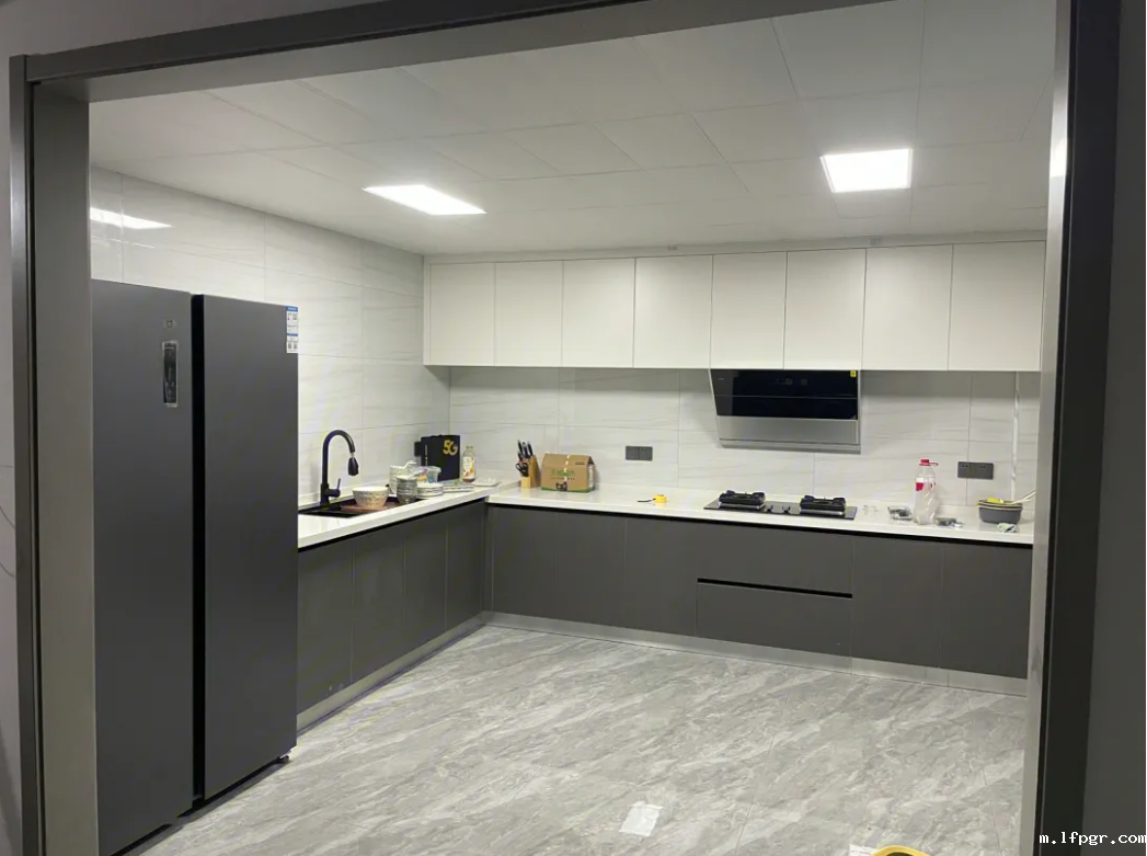 地下室厨房 地下室厨房